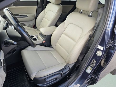 Used 2021 Kia Sportage S image 6