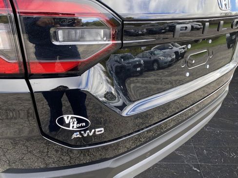 New 2025 Honda Pilot Touring image 37