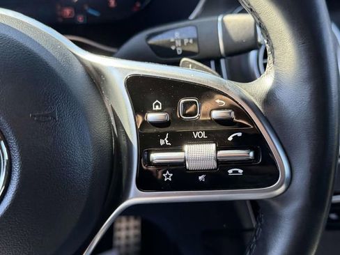 Used 2022 Mercedes-Benz GLC 300 4MATIC image 25