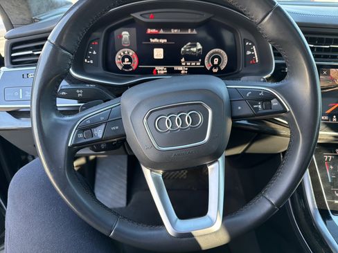 Used 2019 Audi Q8 Prestige image 6