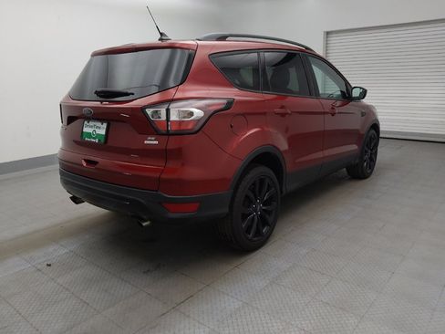 Used 2018 Ford Escape SE w/ SE Sport Appearance Package FWD image 9