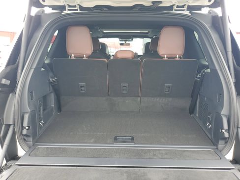 New 2026 Lincoln Navigator Reserve AWD/4WD image 31