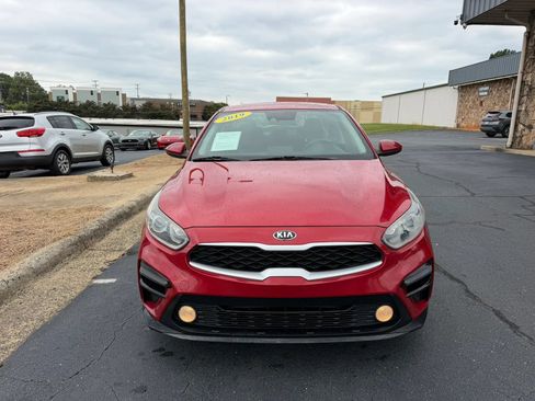 Used 2019 Kia Forte LXS FWD image 2
