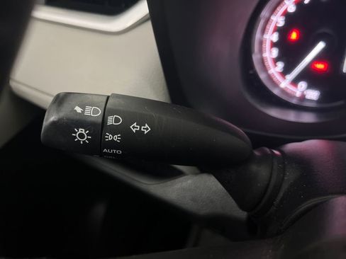 Used 2023 Toyota RAV4 XLE image 62