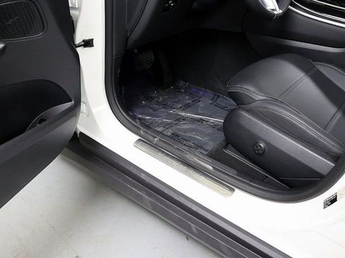 Certified 2026 Mercedes-Benz GLC 300 4MATIC image 24