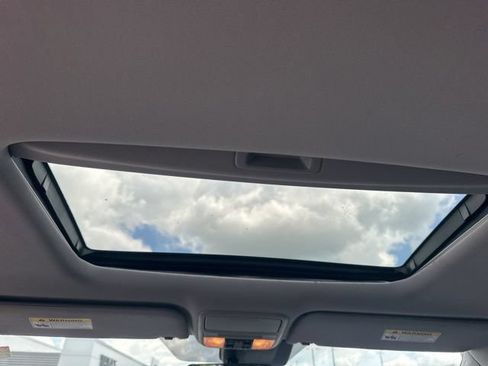 Used 2018 Honda Odyssey EX-L image 21
