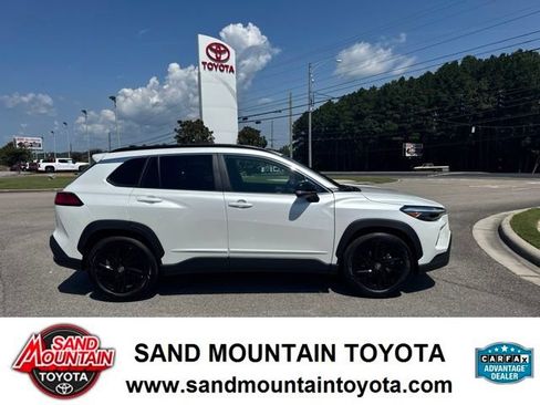 Used 2026 Toyota Corolla Cross AWD Hybrid w/ Convenience Package image 2