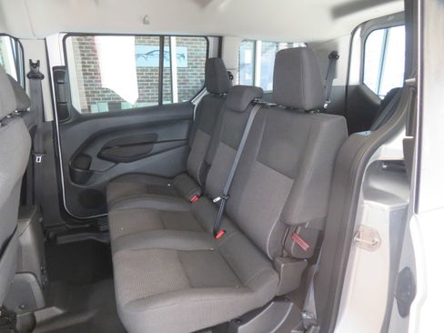 Used 2016 Ford Transit Connect XL image 17