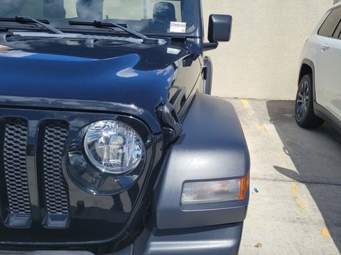 Used 2023 Jeep Wrangler Sport AWD/4WD image 4