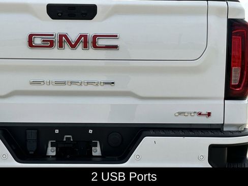 Used 2023 GMC Sierra 1500 AT4 w/ AT4 Premium Package AWD/4WD image 9
