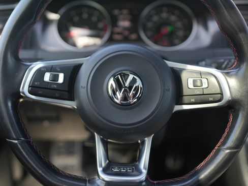 Used 2015 Volkswagen GTI SE w/ Lighting Package (SEL) FWD image 19
