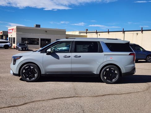 New 2026 Kia Carnival EX image 2