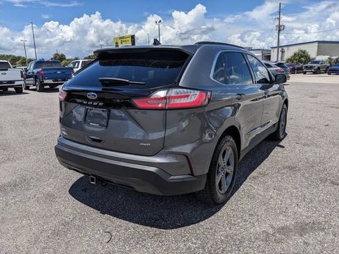 Used 2022 Ford Edge SEL w/ Sport Appearance Package AWD/4WD image 4