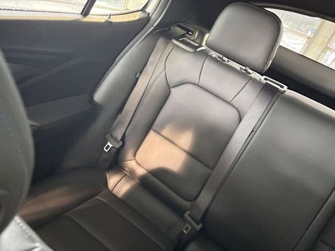 Used 2025 Buick Envista Sport Touring image 40