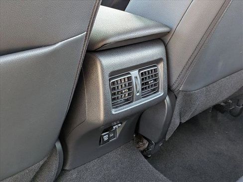 Used 2025 Toyota Camry SE image 17