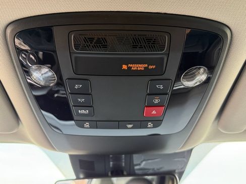 New 2026 Kia Carnival FWD image 21