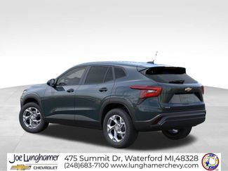 New 2026 Chevrolet Trax LS w/ LS Convenience Package FWD video 3