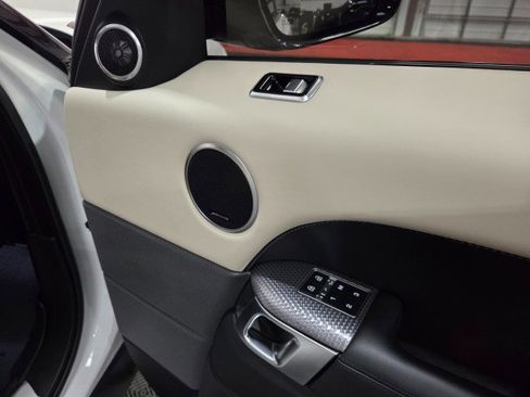 Used 2021 Land Rover Range Rover Sport HSE Dynamic image 36
