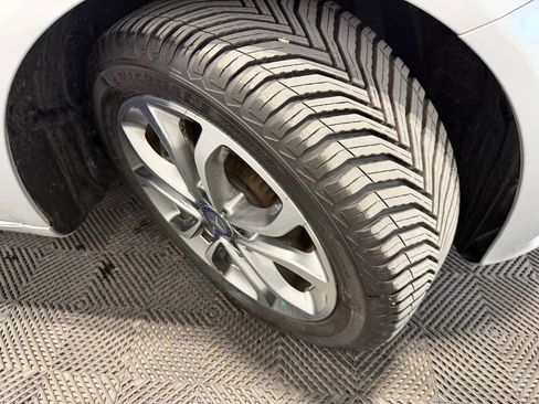 Used 2016 Mercedes-Benz C 300 4MATIC Sedan image 41