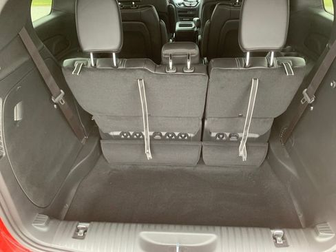 New 2026 Chrysler Pacifica Select FWD image 28