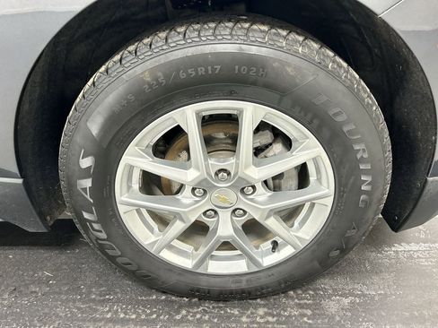 Used 2022 Chevrolet Equinox LS image 8