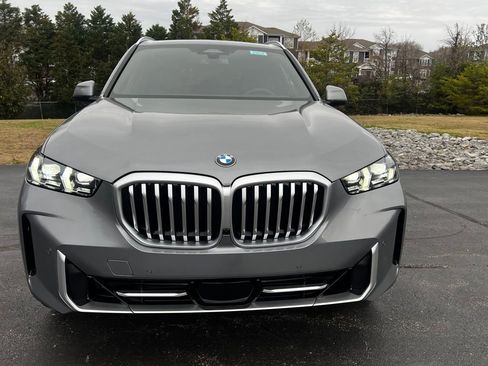 New 2026 BMW X5 sDrive40i w/ Premium Package image 2