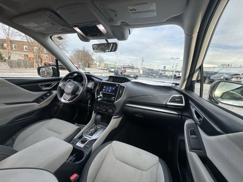 Used 2019 Subaru Forester Premium w/ All-Weather Package image 30