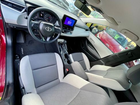 Used 2024 Toyota Corolla LE image 13