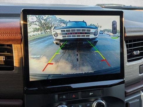 Used 2024 Ford Expedition Max Limited image 9