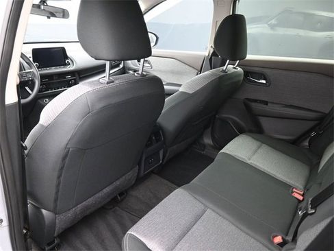 Used 2023 Nissan Rogue SV image 23