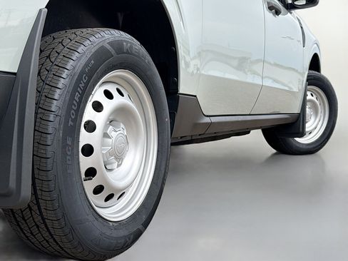 Certified 2024 Ford Maverick XL FWD image 16