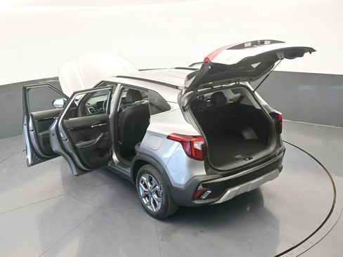 Used 2024 Kia Seltos S image 65