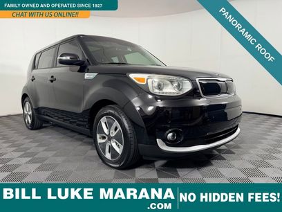 Used 2017 Kia Soul EV + w/ Sun & Fun Package