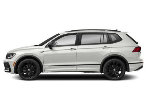 Used 2021 Volkswagen Tiguan SE R-Line image 3