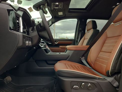 New 2026 GMC Sierra 2500 Denali Ultimate w/ LPO, Black Badging Package image 20