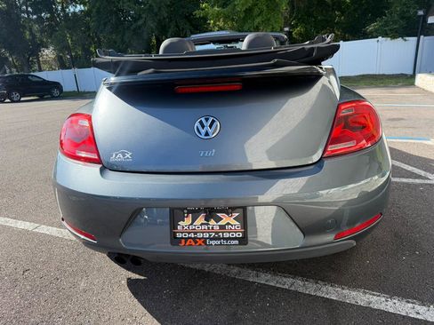 Used 2013 Volkswagen Beetle TDI FWD image 12