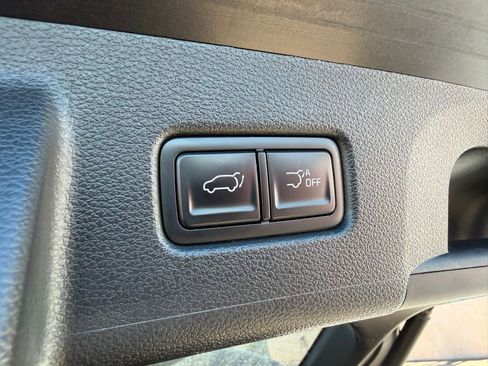 Used 2025 Kia Telluride S image 15