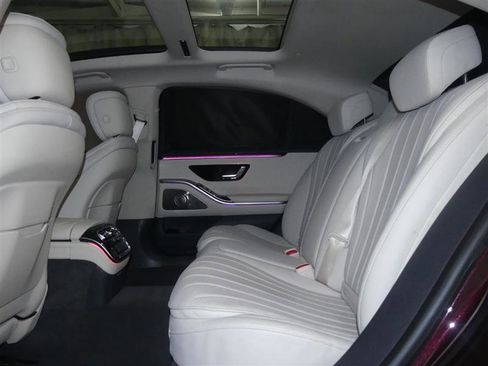 Used 2023 Mercedes-Benz S 500 4MATIC image 29