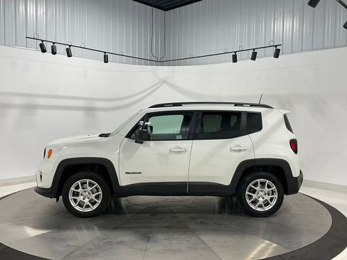 Used 2019 Jeep Renegade Sport w/ Sport Appearance Group AWD/4WD image 14