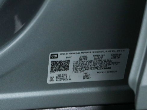Used 2023 GMC Terrain SLT FWD image 33