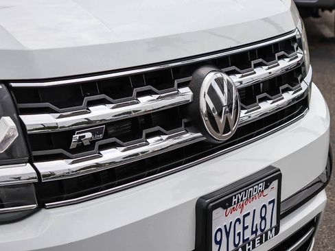 Used 2019 Volkswagen Atlas SEL R-Line FWD image 6