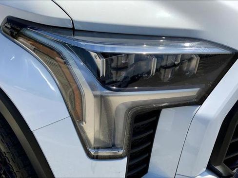 Certified 2025 Toyota Tundra Limited w/ TRD Off-Road Package AWD/4WD image 27