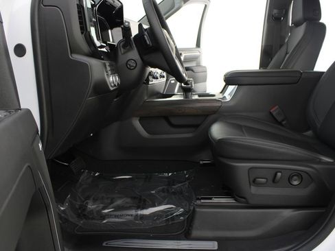 New 2026 GMC Sierra 1500 SLT w/ SLT Premium Plus Package AWD/4WD image 18