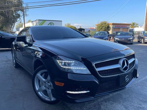 Used 2014 Mercedes-Benz CLS 550 4MATIC image 3
