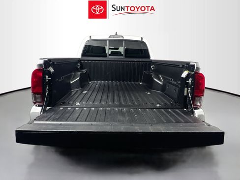 Used 2023 Toyota Tacoma SR AWD/4WD image 33