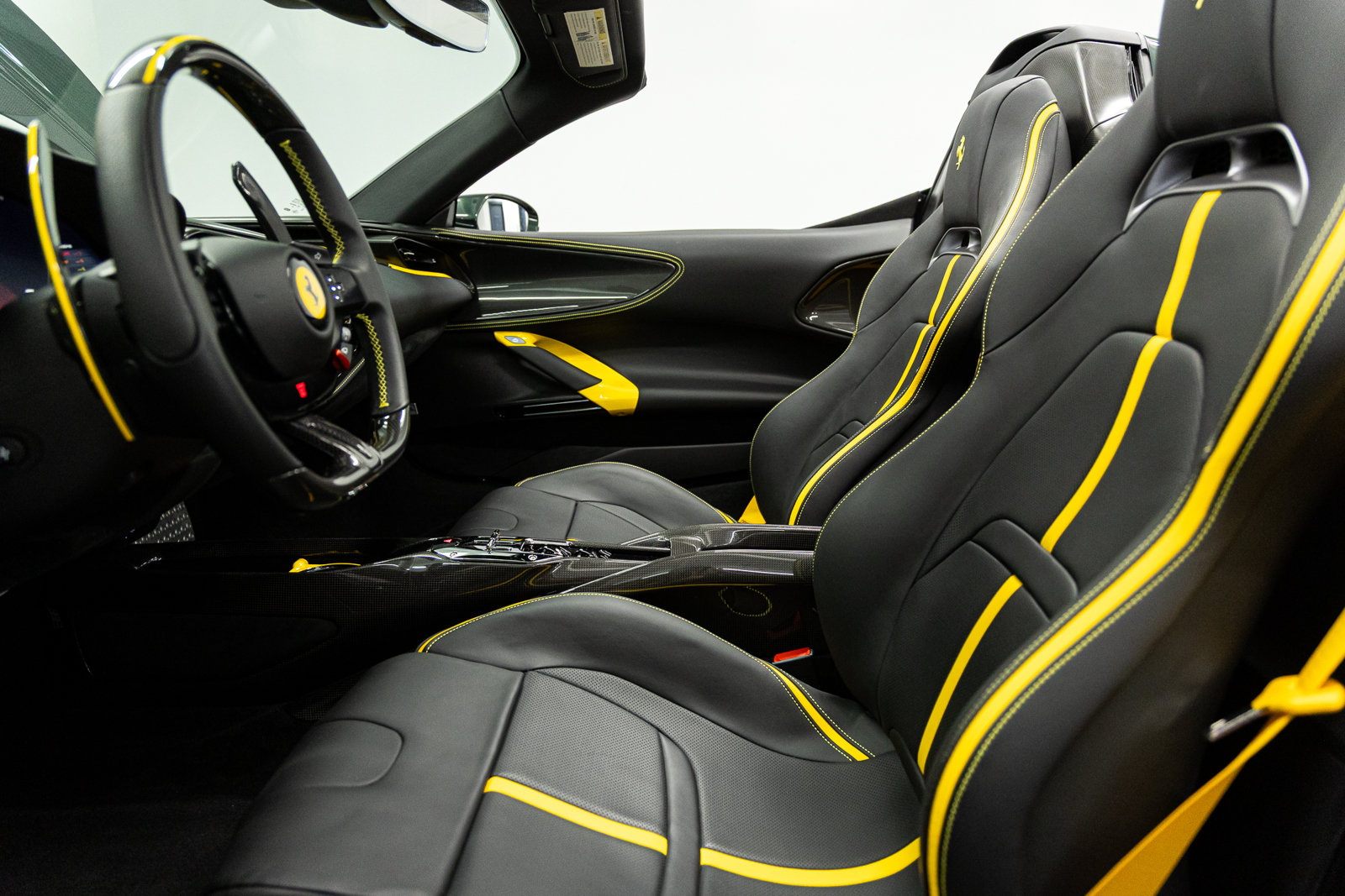 Used 2025 Ferrari SF90 Spider AWD/4WD image 69