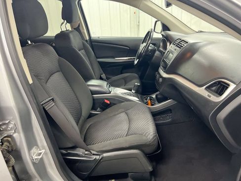 Used 2019 Dodge Journey SE w/ Premium Group FWD image 20