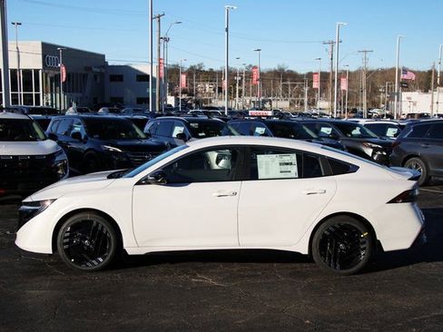 New 2026 Nissan Sentra SR w/ SR All Weather Package image 2