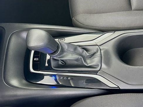 Used 2024 Toyota Corolla LE FWD image 17