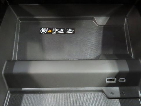 Used 2025 Chevrolet Tahoe High Country image 63